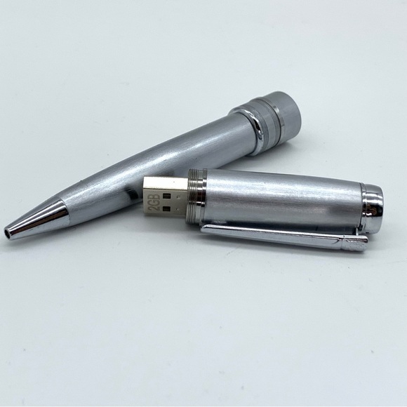 SOLD 2-In-1 Cutter & Buck USB Ballpoint Pen - Picture 6 of 9